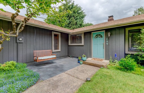 Harlow House | New Listing! Close to Autzen, downtown, U of O! Great for families, pet friendly