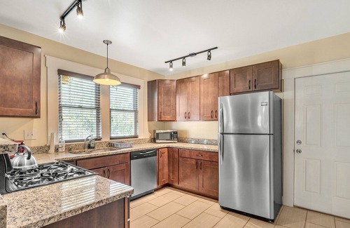 Mexicantown - Southwest Detroit Apartment | NEW LISTING! Downtown Detroit Adjacent - Southwest 2nd FL Apt by RedAwning