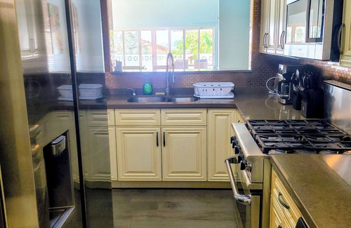 Pelican Key House | New Listing, Exceptional 3 bed & bath with private pool in Pelican Cove