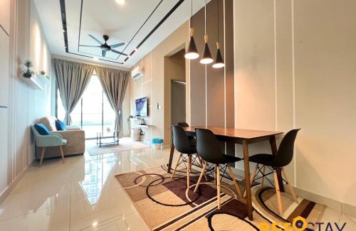 Klang District Apartment | New Listing Klang with Netflix Wifi Swimming Pool View