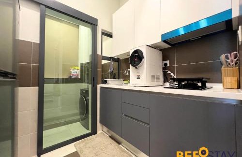 Klang District Apartment | New Listing Klang with Netflix Wifi Swimming Pool View