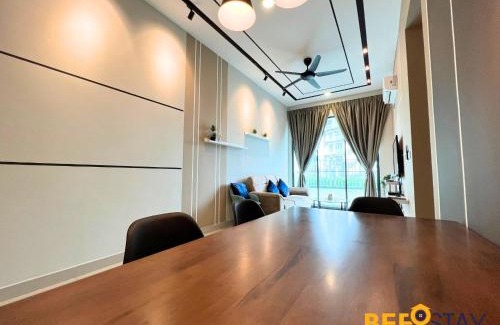 Klang District Apartment | New Listing Klang with Netflix Wifi Swimming Pool View