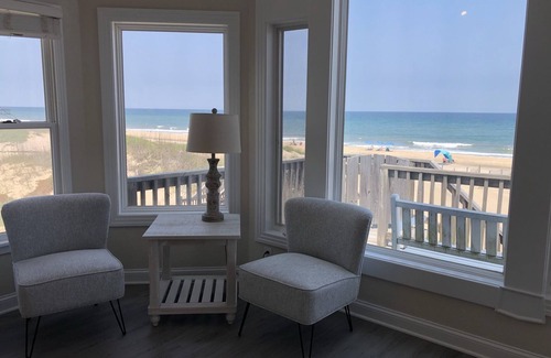 South Nags Head House | New Listing! Summer Breeze - Oceanfront 8 BR OBX/Nags Head home with Elevator!