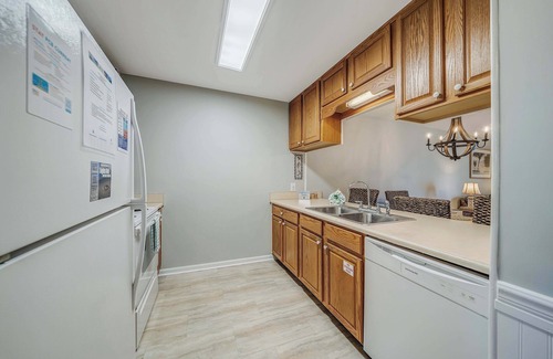 Crescent Beach House | NEW Listing- Townhome w/Pool just Steps to the Beach! FREE Golf & Tix!
