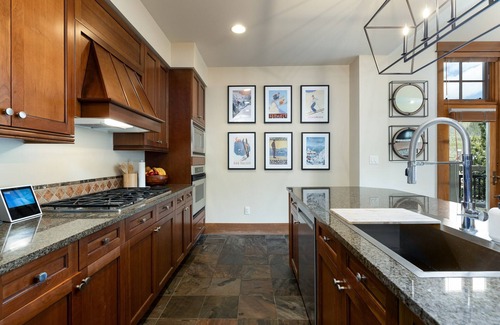 River Run Condo | NEW LONE EAGLE PENTHOUSE, TRUE SKI-IN/SKI-OUT ON KEYSTONE MOUNTAIN