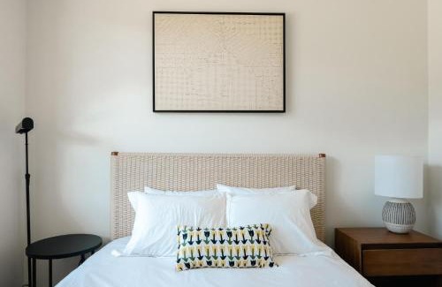 Fraser House | New Luxe Condo - Hot Tub - Minutes to WP! - Fraser