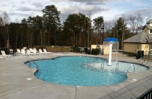 Pigeon Forge Condo | New Luxury Designer 2/2 Condo! Come Relax, & Unwind and Enjoy!