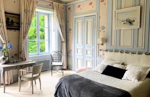 Quintin Other | New Manoir with grandiose spaces! Exceptional vacations guaranteed