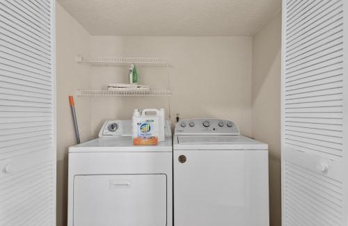Whitemarsh Island House | New Meets Nostalgic - Adorable Cottage Sleeps 8