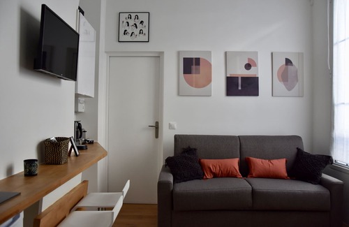Saint-Merri House | New! Modern and cozy flat. heart of Paris! Swamp center! Halls!