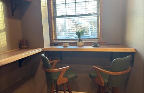 Historic Downtown Apartment | NEW Modern Private Entrance 2 BD Apt Minutes to NYC