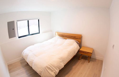 Turnagain House | New modern remodel in an awesome neighborhood- near ocean and coastal trail