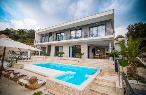 Stikovica Villa | New modern villa, great view, pool, spacious, Concierge 247