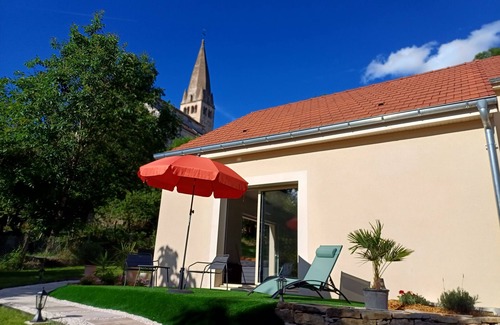 Bligny sur Ouche House | NEW! Nature Apartment with large Terrace + Spa/Pool access