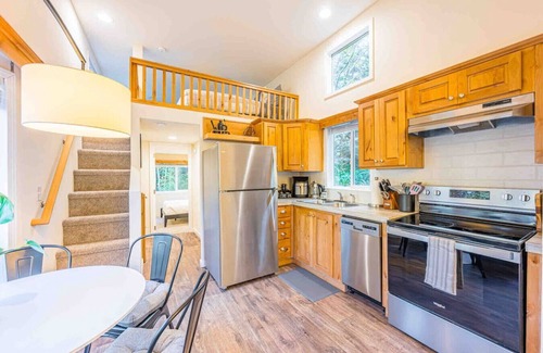 Port Angeles House | NEW Nestled Private Tiny Home Situated Near ONP