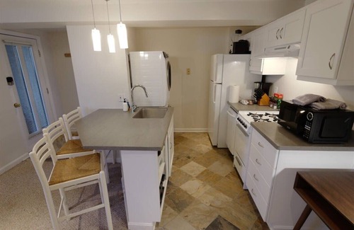 Capitol Hill Apartment | NEW On the Park! 2 bed Apt, Walk to Capitol & Parking!