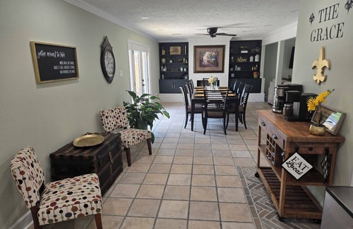 Bryan House | New Orleans fashion and flare with cozy southern charm.