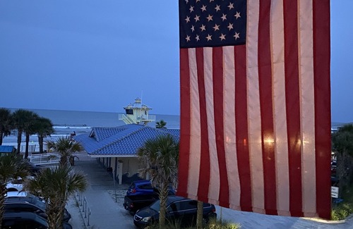 Fairgreen House | New Smyrna Beach Patio Home in a Culdasac