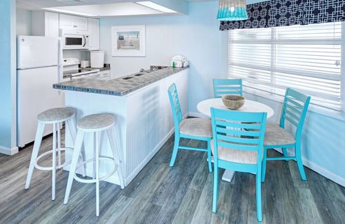 New Smyrna Beach Apartment | New Smyrna Waves by Exploria Resorts