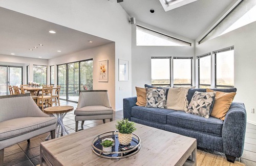 Spicewood House | NEW! Spacious Spicewood Lakefront Home w/ Balcony!