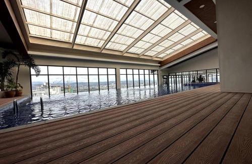 Loyola Heights Apartment | New & Spacious Unit in QC w/Wifi & Netflix