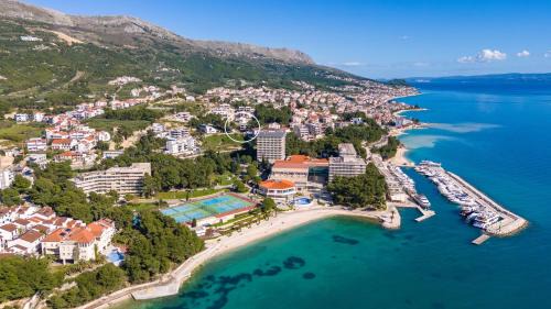 Podstrana Villa | NEW Stylish 5-bedroom villa Aride with pool, sea views