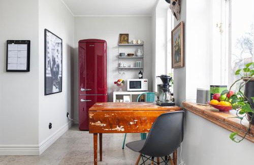Lerberget House | NEW Stylish Coastal Retreat, 1 Min to the Ocean
