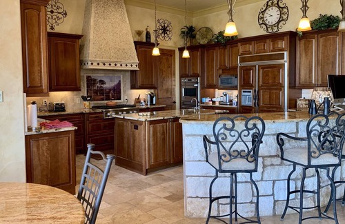 Comanche Trail House | NEW! The Palms on Lake Travis Estate - Waterfront with Dock - Close to Austin