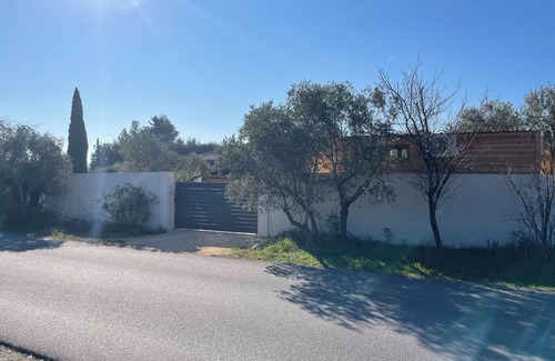 Mouries Cabin | NEW Tiny House des Oliviers with private Jacuzzi