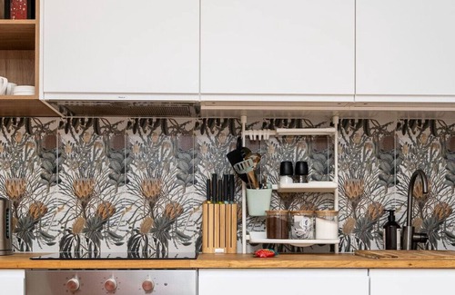 Deakin Apartment | New to VRBO: Modern Home: Conveniently Close to Hospitals