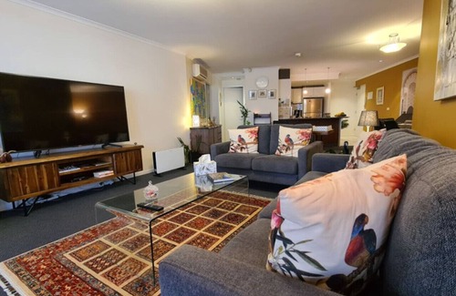 City East Apartment | New to VRBO: Stunning 2BR Apt in the Heart of Canberra City