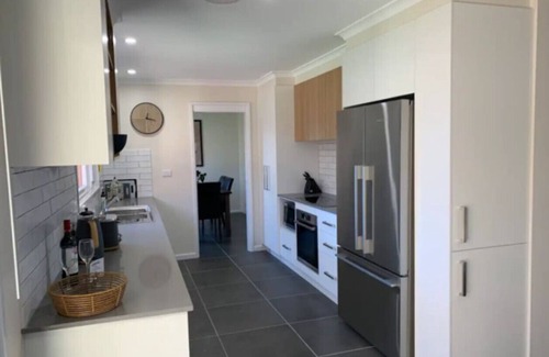 Scullin Apartment | New to VRBO: Warm and Spacious 5BR Home w/WIFI&Multiple Parking