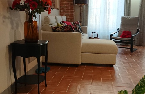 Lucca Historical Center Apartment | NEW! Very central apartment "L'Arco" with 2 bedrooms + 2 bathrooms