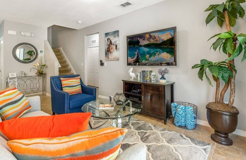Cypress Pointe Villa | New Villa Conroy 4 BR w/POOL near Disney