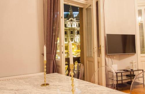 Erzsebetvaros Apartment | New York Palace View Apartment