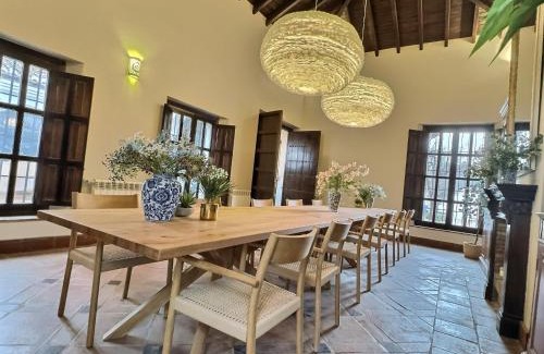 Antequera Villa | New! Your ultimate luxury finca with 11BR, Pool, Jacuzzi, Gym and Sauna just 30 minutes from Malaga!