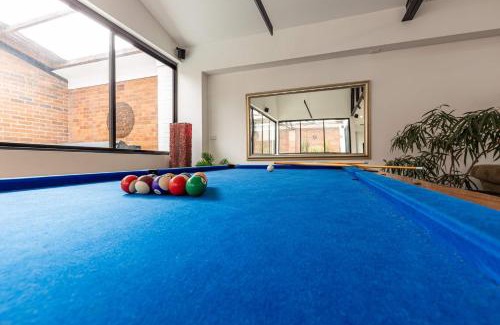 Newcastle West House | Newcastle Penthouse - Sleeps 10