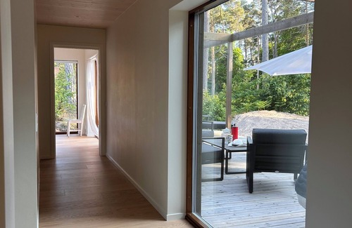 Tofta House | Newly built spacious designer home. 150 meters from Tofta Beach. 5-10 people.