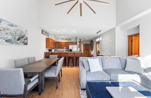 Keystone House | **Newly Listed** 3B/3BA Townhome Near River Run Village, With Slope View!