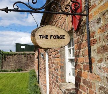 Ballyedmond House | Newly Refurbished Self-Catering Lodge Sleeping 6