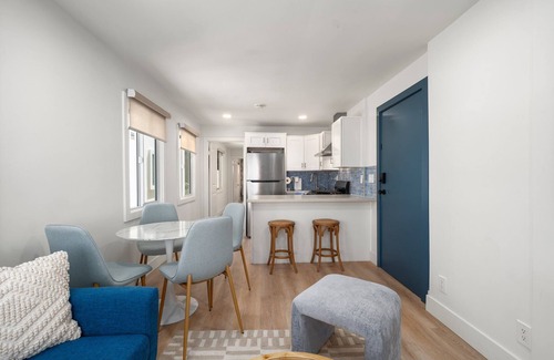 Balboa Peninsula Apartment | Newly Remodeled 2-BR Top Floor Suite in Beachfront Building