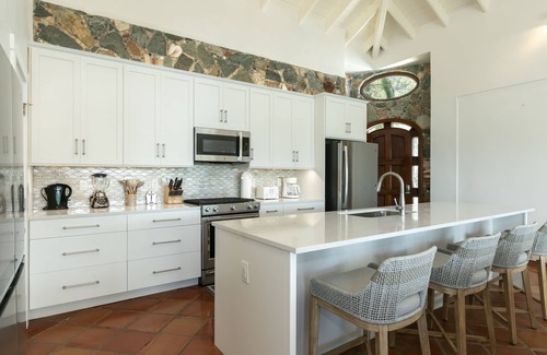 Estate Chocolate Hole and Great Cruz Bay Villa | Newly Remodeled - Waterfront - 4 King Suites - Full AC - Pool - Tesla+Solar!