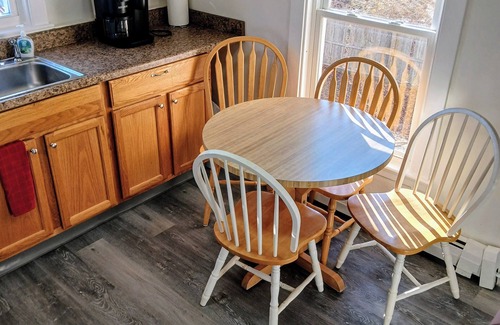 Old Orchard Beach Apartment | Newly renovated pet friendly 2-bedroom apartment in marvelous Old Orchard Beach