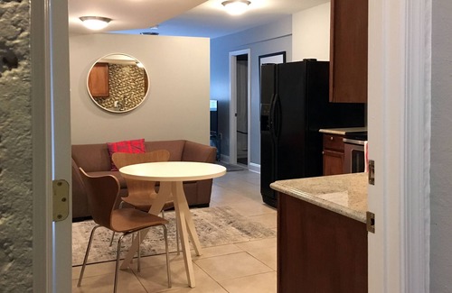 Shaw Apartment | Newly Renovated Apartment Near Convention Center! Walk to Hottest Rest/Shops.
