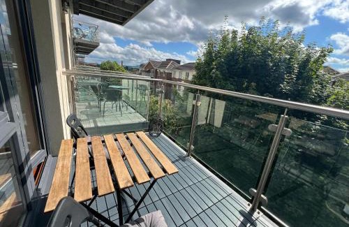 Ringsend Apartment | Newly Renovated D4 2BD The Aviva & Docklands