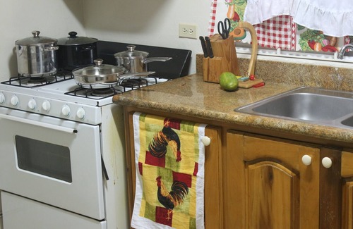 Molynes Gardens Apartment | Newly Renovated! Furnished 1 Bdrm Apt, Gated Community Red Hills Area