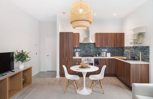 Clapham Apartment | Newly renovated 1Bed - Clapham
