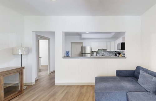 Kalihi Valley House | Newly renovated guest house with lush landscaping & gazebo