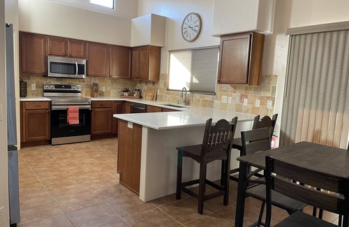 Sierra Vista House | Newly renovated home! Staycation at the Legends
