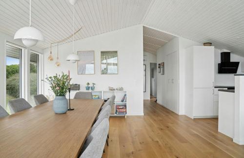 Ronde House | Newly Renovated Holiday Home With Aarhus Bay Views